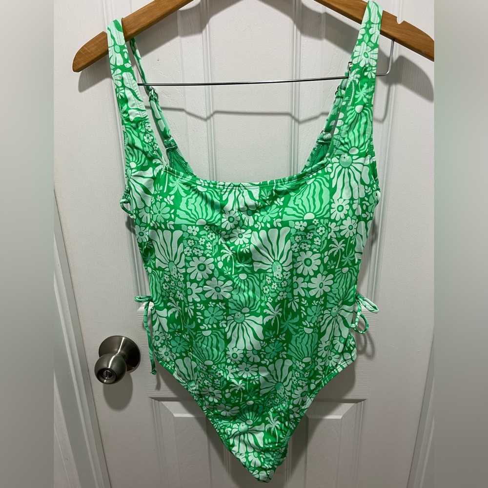 HURLEY ONE PIECE BATHING SUIT WITH LACE UP SIDES XL BNWT